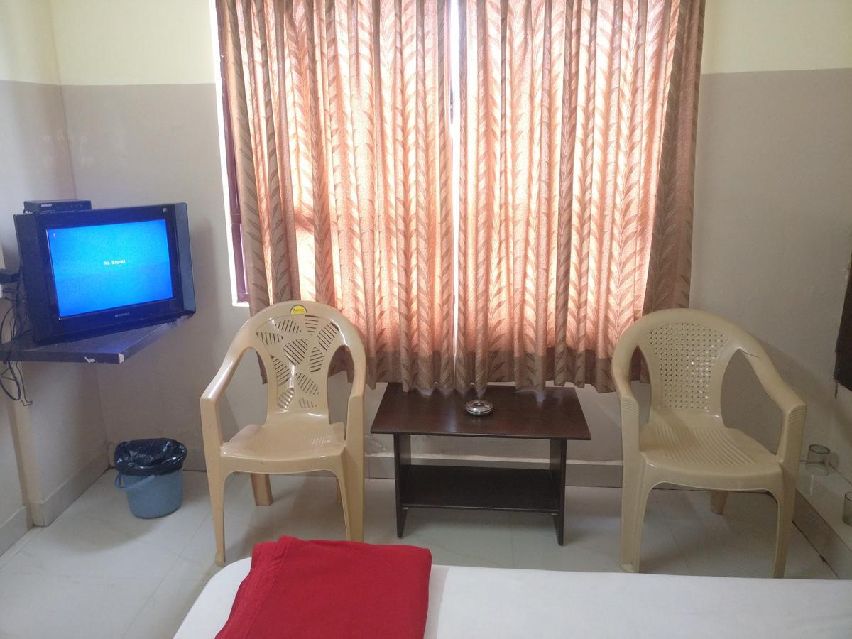 Hôtel Subhadra Comforts à Shimoga Extérieur photo